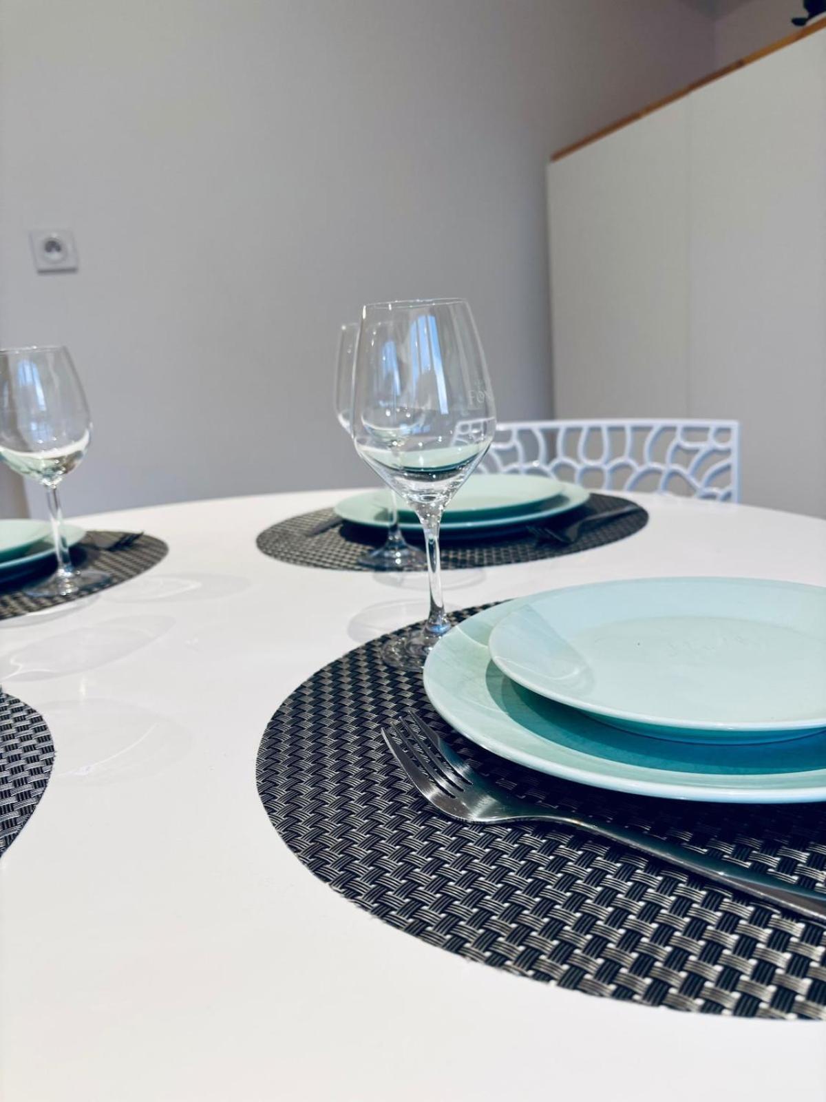 Appartement Le Saint Arnould - Vue Cathedrale, Calme &