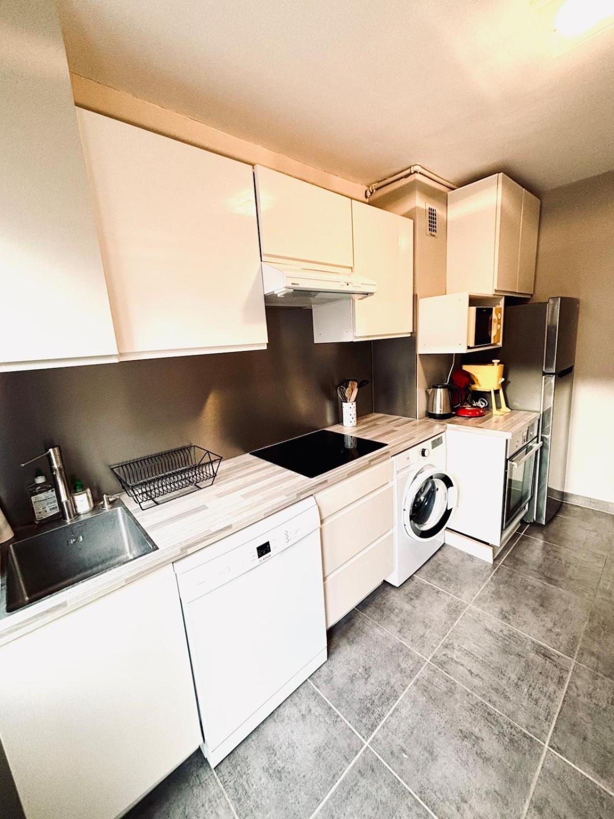 Appartement Le Saint Arnould - Vue Cathedrale, Calme &