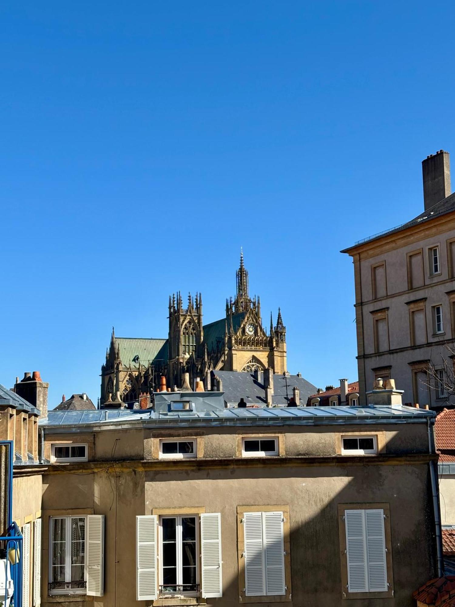 Le Saint Arnould - Vue Cathedrale, Calme & Appartement
